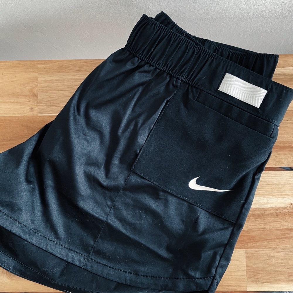 ⚡️ NWT Nike Women’s Running Shorts, M